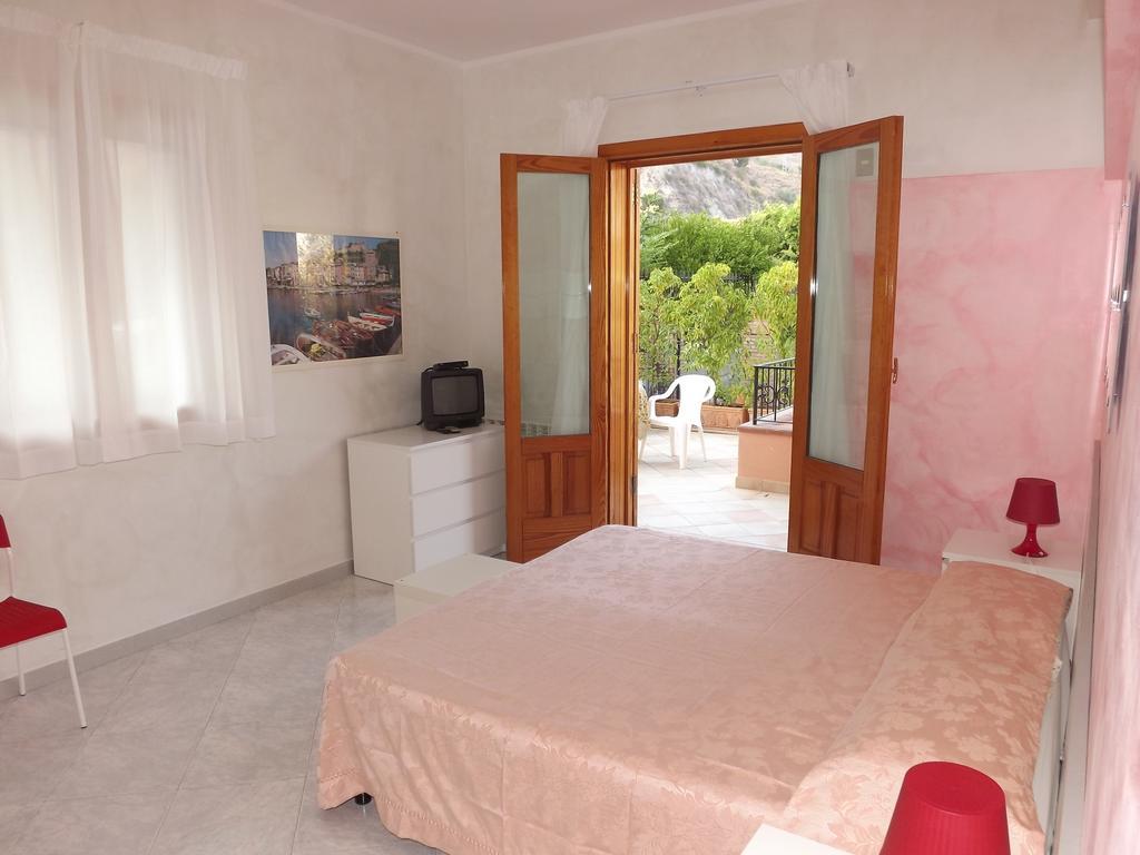 Villa Jovanna Letojanni Room photo